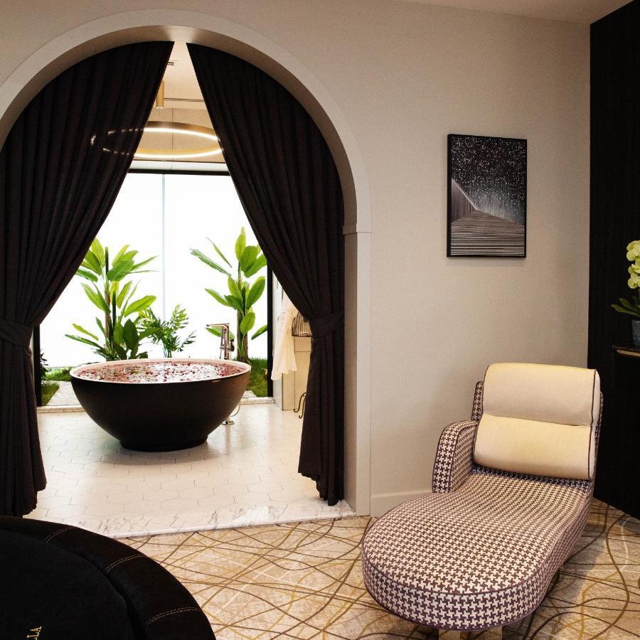 Armada Villa Hotel Zabrat 외부 사진