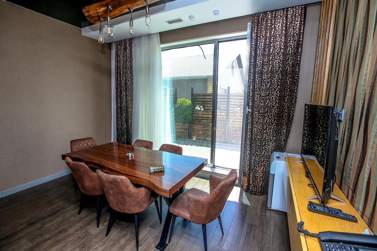 Armada Villa Hotel Zabrat 외부 사진